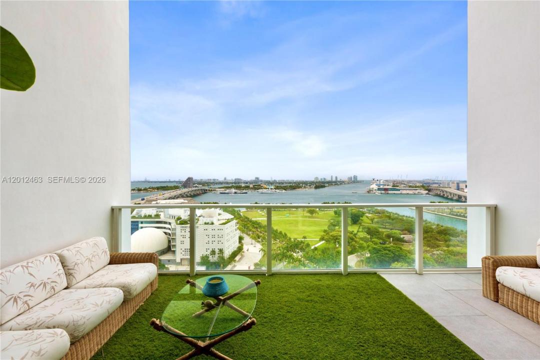 1040 Biscayne Blvd 1602, Miami, Florida 33132, Stati Uniti
