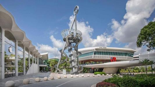 17145 N Bay Rd 4102, Sunny Isles Beach, Florida 33160, USA