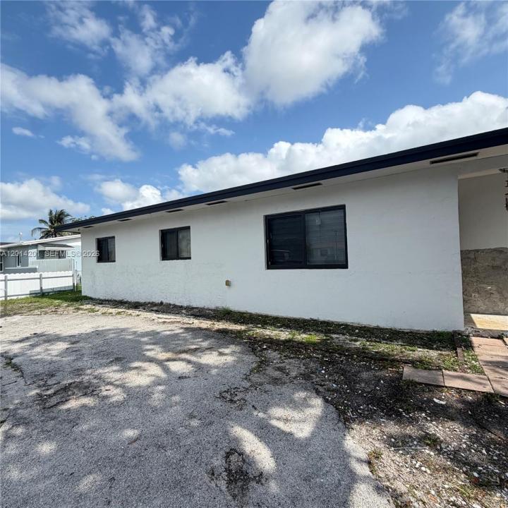 1410 NW 199TH St, Miami Gardens, Floride 33169, États-Unis