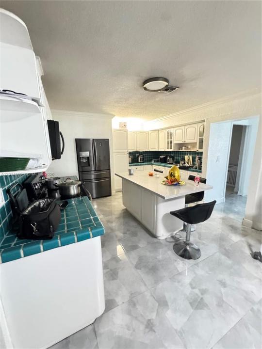 1314 W 77th St, Hialeah, Florida 33014, Stati Uniti