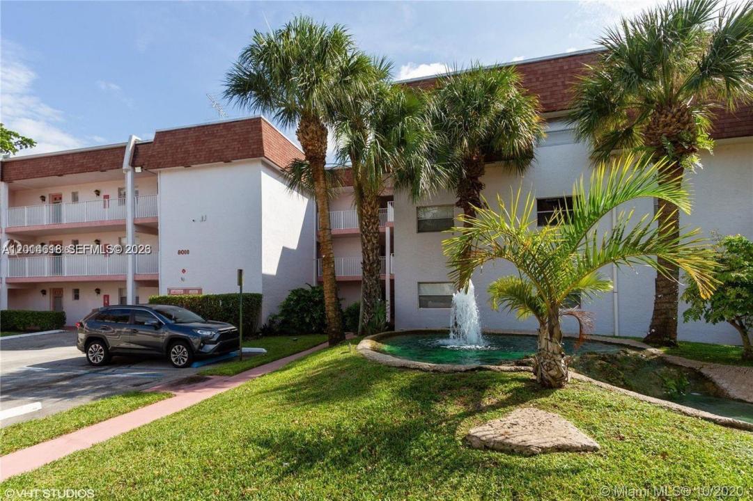 8000 Lagos De Campo Blvd A-303, Tamarac, Floride 33321, États-Unis