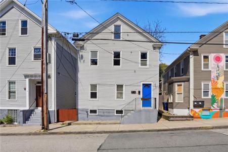 8 Mann Avenue, Newport, RI 02840, USA