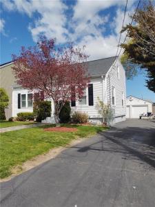 21 Urban Avenue, Pawtucket, RI 02860, USA