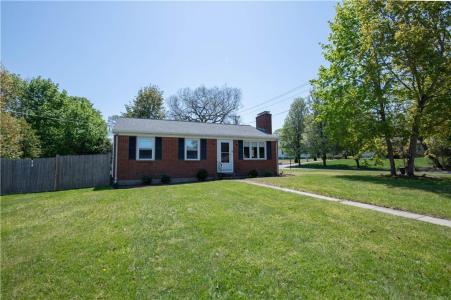 1 Knollwood Drive, Cumberland, RI 02864, USA