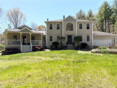 771 Gibson Hill Road, Coventry, RI 02827, USA