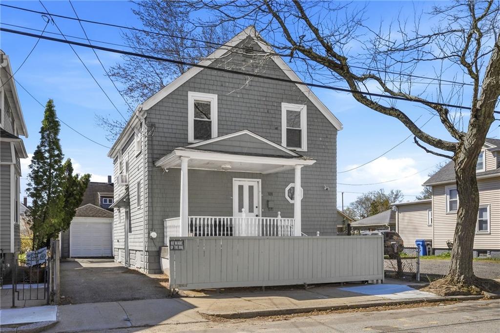 308 Smith Street, Cranston, Rhode Island 02905, États-Unis