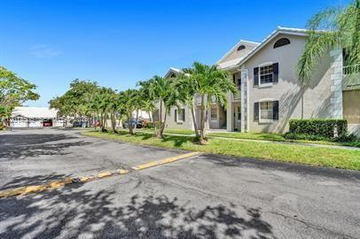 2871 N Oakland Forest Dr 210, Oakland Park, Floride 33309, États-Unis
