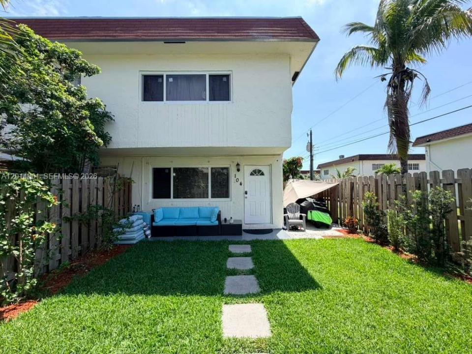 1500 NE 151st St 104, Miami, Florida 33162, Stati Uniti