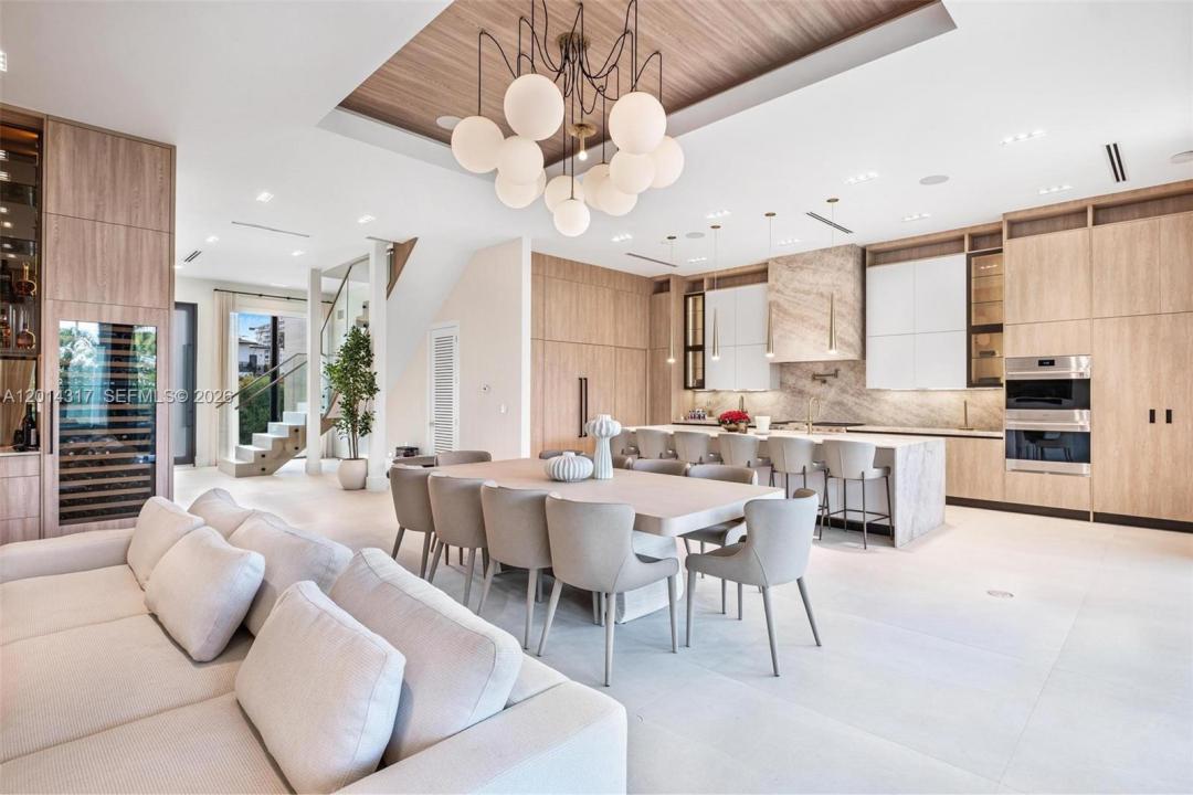 9280 Byron Ave, Surfside, Florida 33154, Amerika Birleşik Devletleri