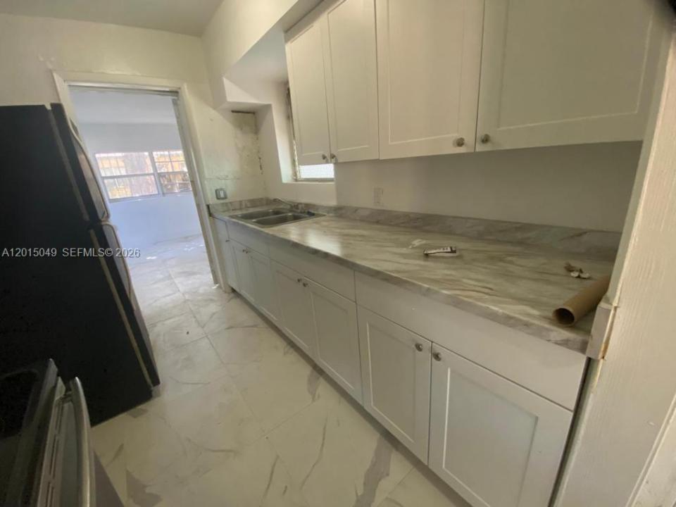 166 NW 68th Ter, Miami, Florida 33150, Stati Uniti