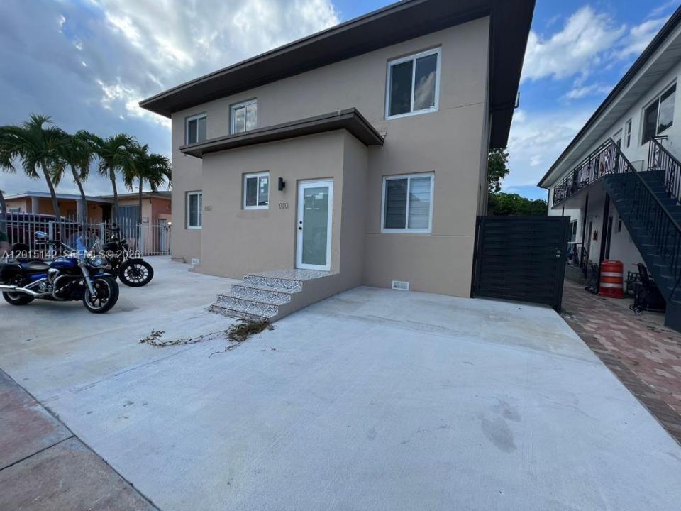 943 79th Ter 202, Miami Beach, Floride 33141, États-Unis