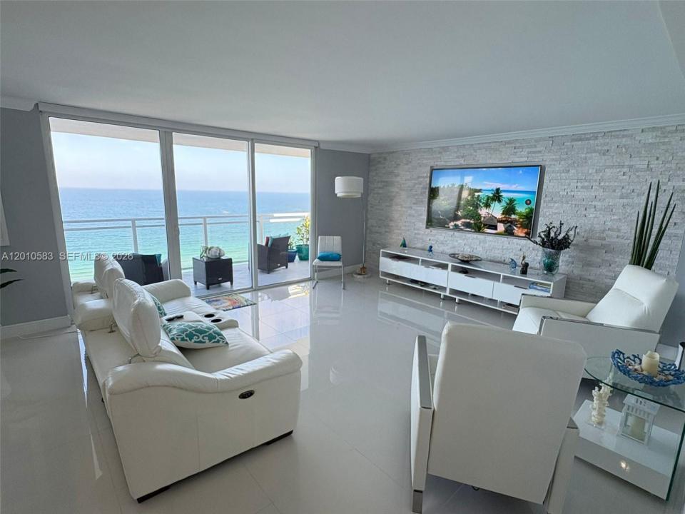 2030 S Ocean Dr 1812, Hallandale Beach, Florida 33009, Stati Uniti