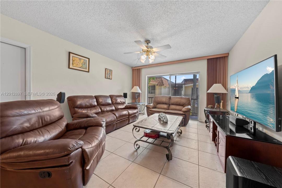 7829 Miller Dr B205, Miami, Florida 33155, Stati Uniti
