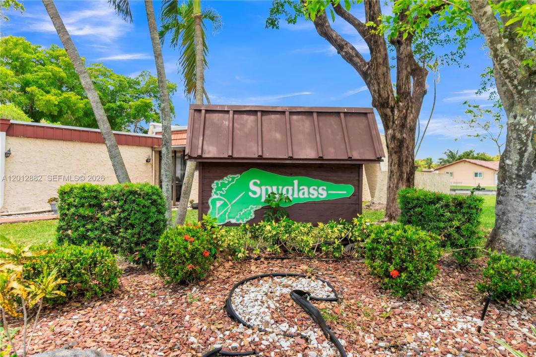 9820 NW 65th Ct B13, Tamarac, Floride 33321, États-Unis