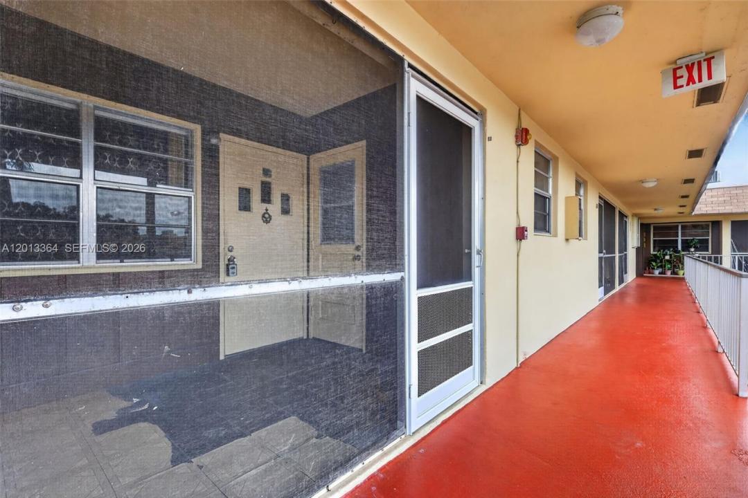 2040 NW 81st Ave 122, Pembroke Pines, Floride 33024, États-Unis