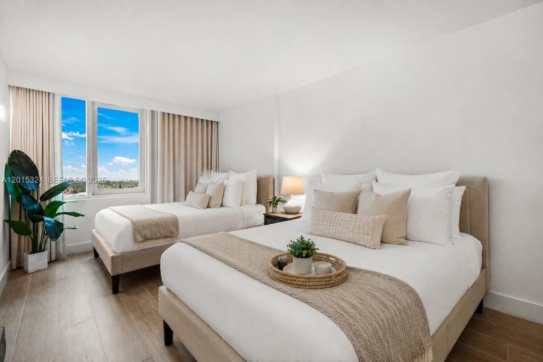 2301 Collins Ave 1128, Miami Beach, Floryda 33139, USA