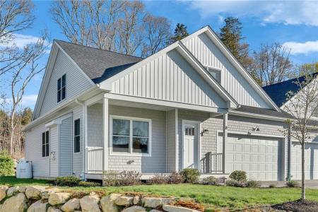 15 Blue Heron Drive, Westerly, RI 02891, USA