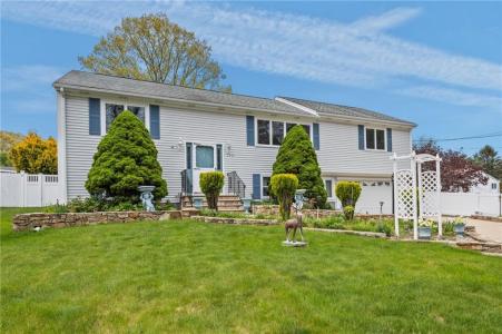 190 Curran Road, Cumberland, RI 02864, USA