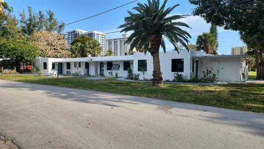 3300 SE 6th St, Pompano Beach, Florida 33062, USA