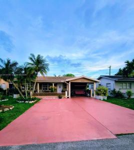 8600 NW 57th Ct, Tamarac, Florida 33321, USA