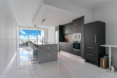 900 Biscayne Blvd 3407, Miami, Florida 33132, USA