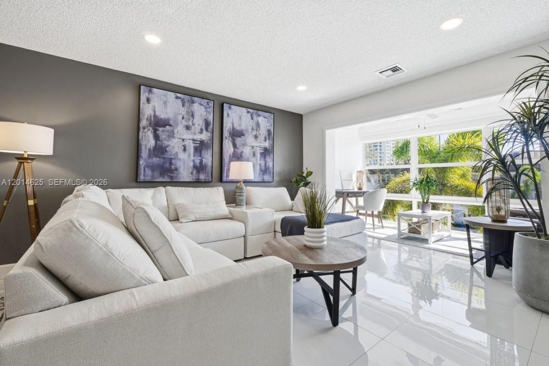 1501 S Ocean Blvd 307, Lauderdale By The Sea, Floride 33062, États-Unis