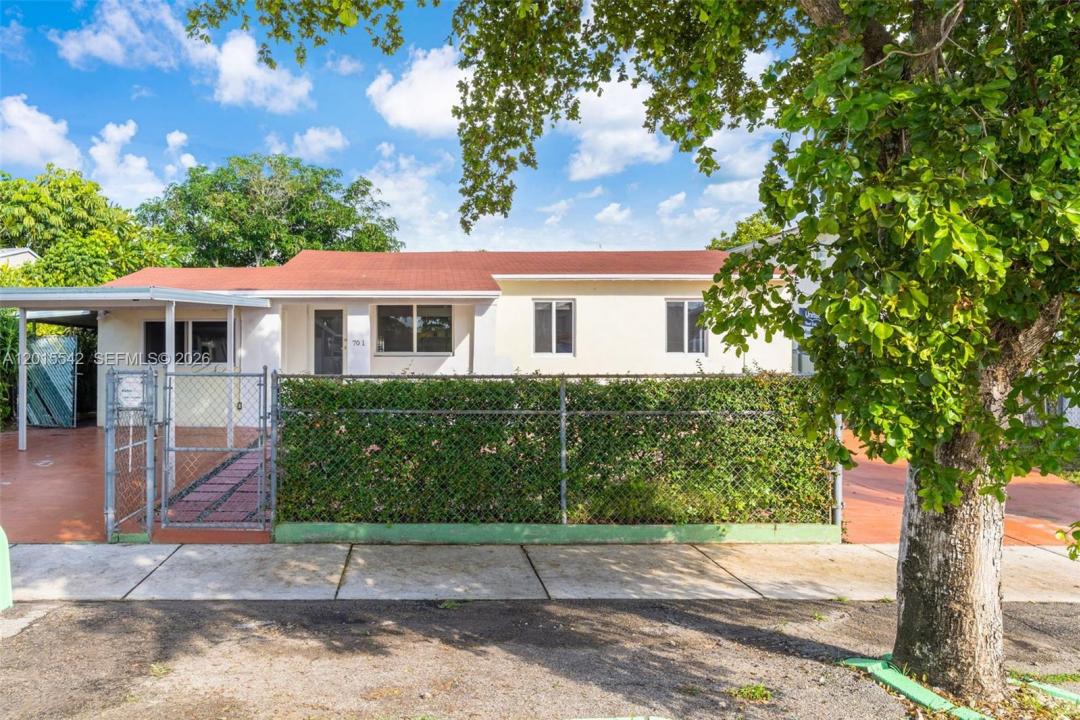 701 Tamiami Canal Rd, Miami, Florida 33144, Stati Uniti