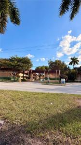 9972 SW 88th St 1125, Miami, Floryda 33176, USA