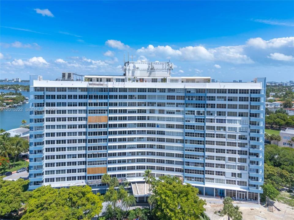 7441 Wayne Ave 4G, Miami Beach, Floryda 33141, USA