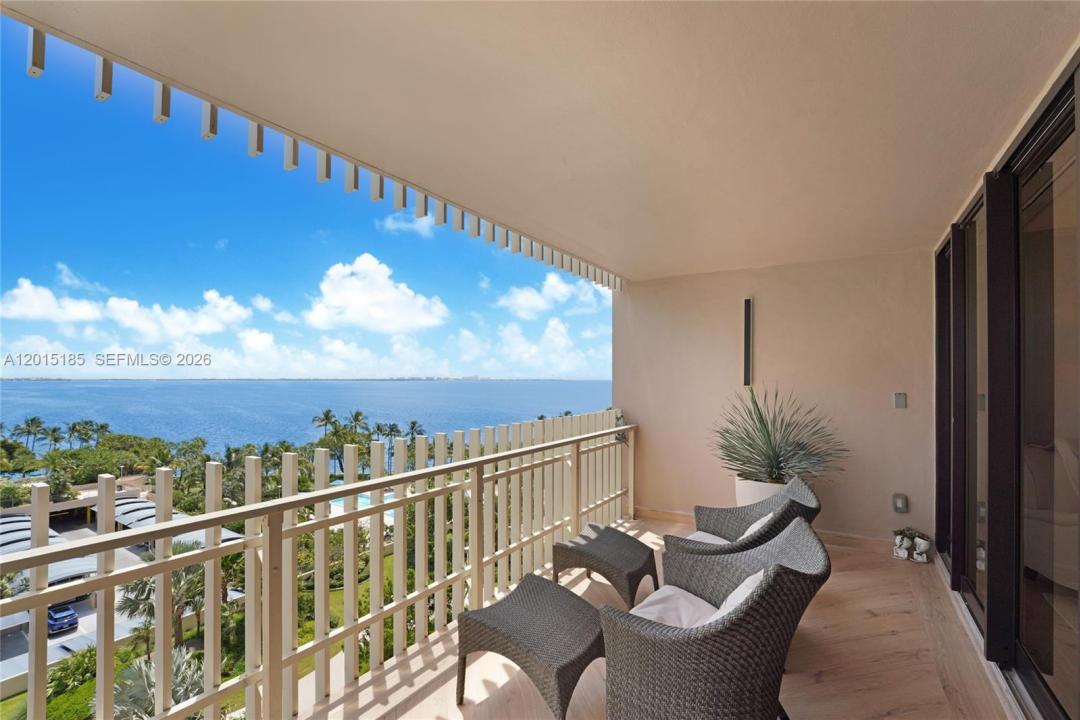1 Grove Isle Dr A809, Miami, Floride 33133, États-Unis
