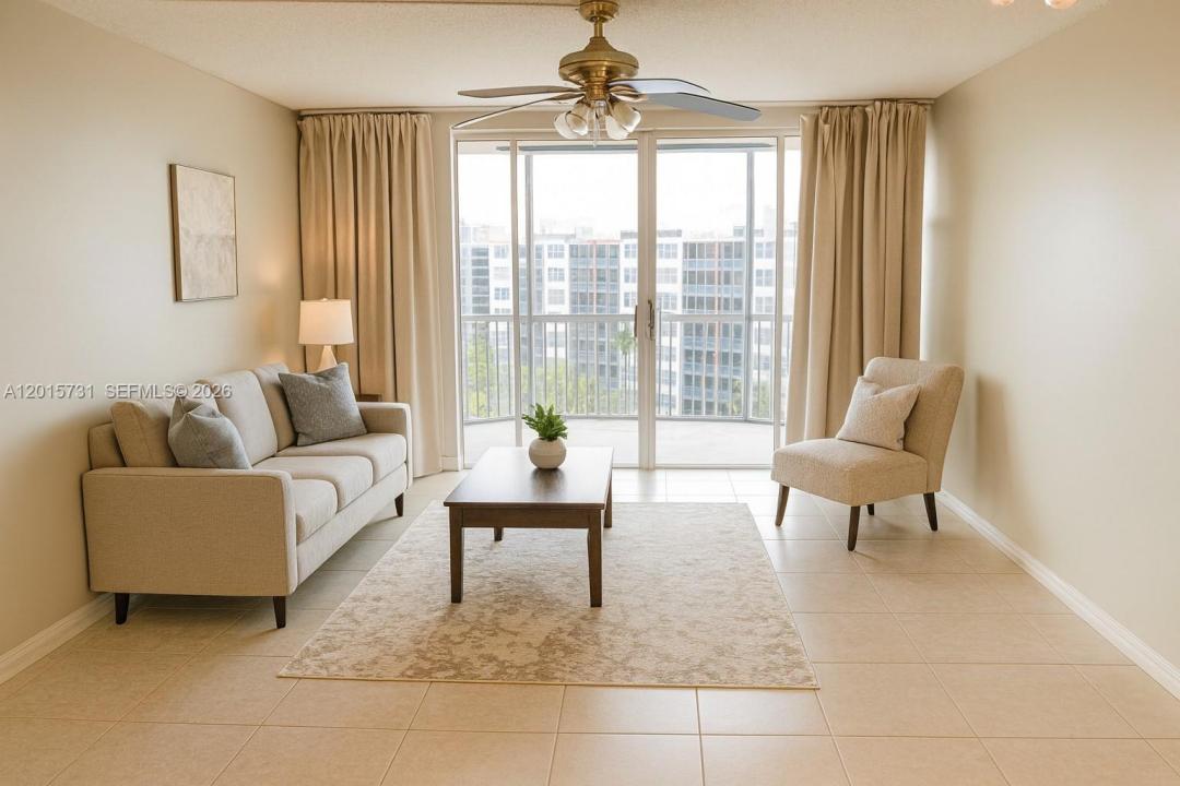 1750 NE 191st St 816-3, Miami, Floride 33179, États-Unis