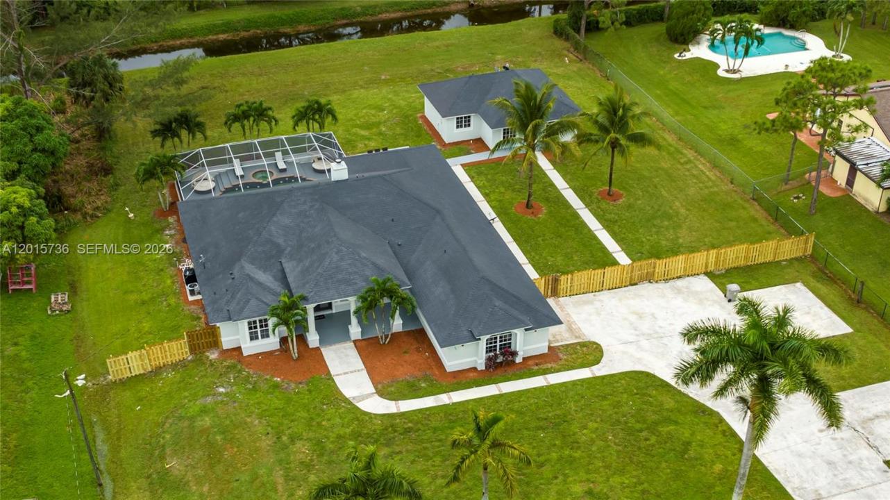 11066 N 46th Pl N, West Palm Beach, Florida 33411