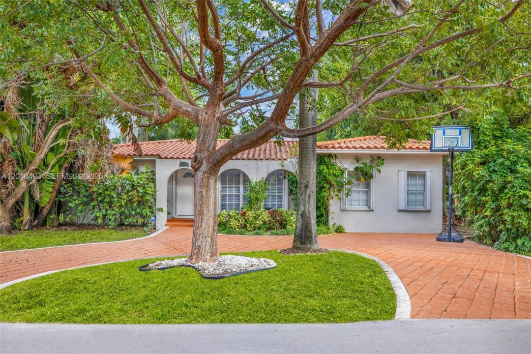 7711 Coquina Dr 0, North Bay Village, Flórida 33141, Estados Unidos
