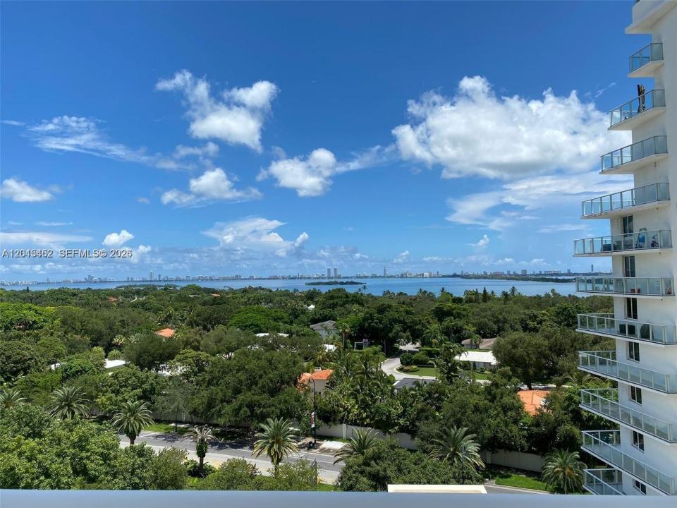 4250 Biscayne Blvd 1009, Miami, Florida 33137, USA