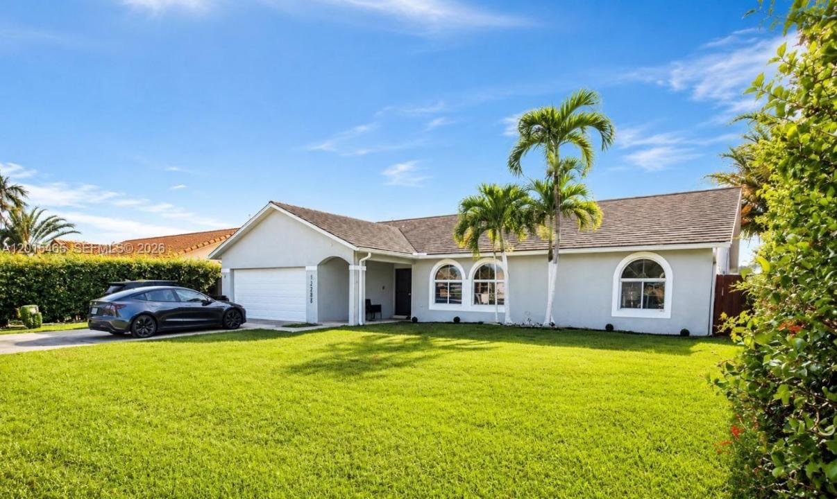 15046 SW 148th Pl, Miami, Florida 33196, USA