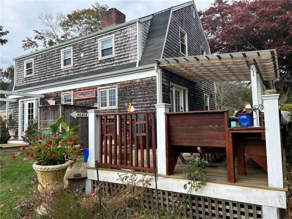 7 Boulevard East Boulevard, Middletown, Rhode Island 02842, USA