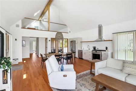 10 Wyndham Hill Road ADU, Middletown, RI 02842, USA
