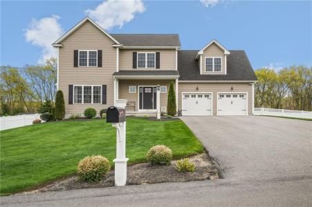 81 Golden View Drive, Johnston, Rhode Island 02919, Estados Unidos