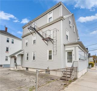 221 State Street, Bristol, RI 02809, USA