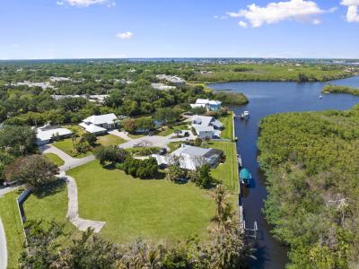 1515 SW Pendarvis Court, Palm City, Florida 34990