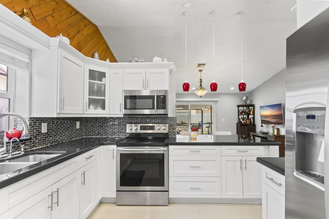 8620 NW 48th Street, Lauderhill, Florida 33351