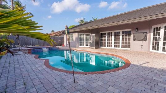 16540 SW 145th Ct, Miami, Florida 33177, USA