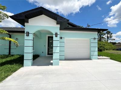 1006/1008 W 12TH ST B, Lehigh Acres, Florida 33972, USA