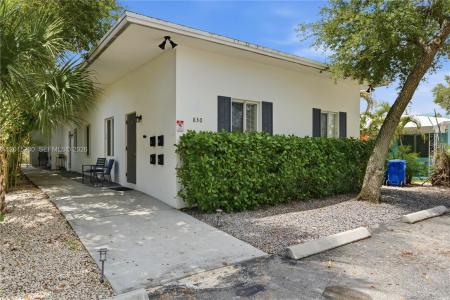 830 SE 14th St 2, Fort Lauderdale, Florida 33316, USA