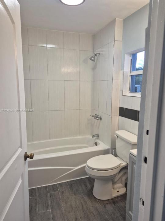 1231 NW 101st St 2, Miami, Floride 33147, États-Unis
