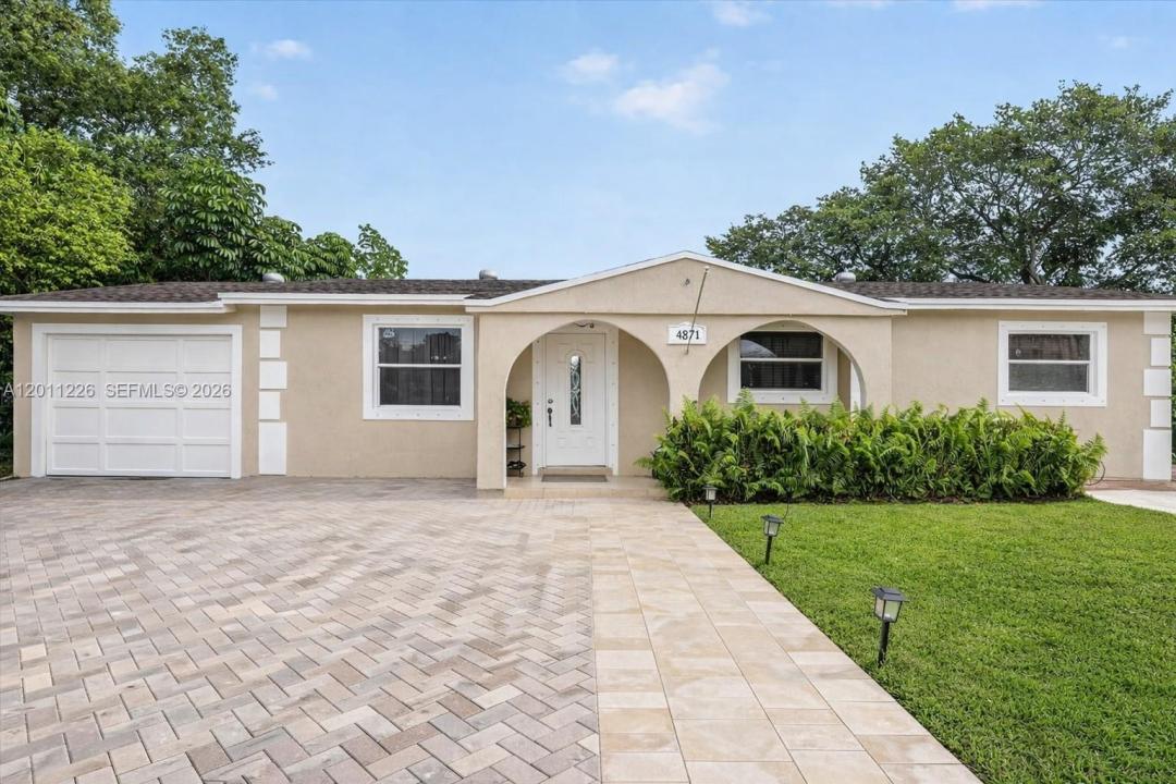 4271 NW 192nd St, Miami Gardens, Floride 33055, États-Unis