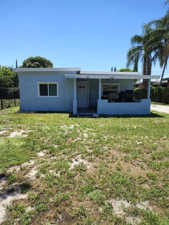 311 NW 28th Way, Fort Lauderdale, Florida 33311, USA