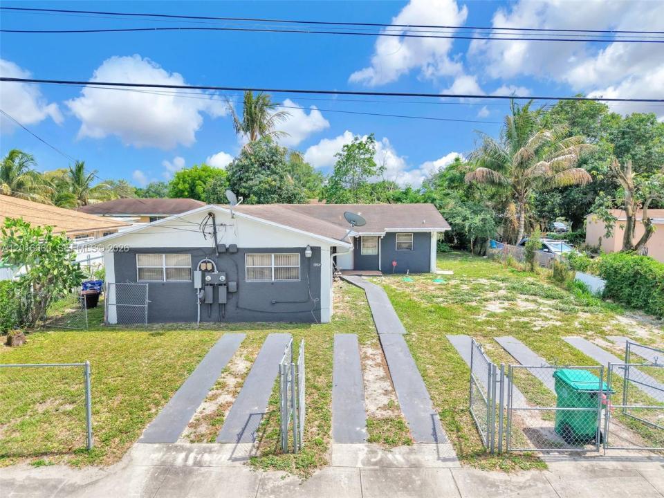 2352 NW 102nd St, Miami, Florida 33147, Stati Uniti