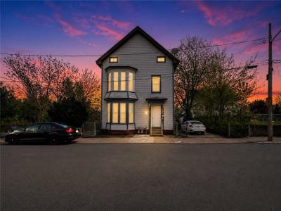 6 Bloomingdale Avenue 1, Pawtucket, RI 02860, USA