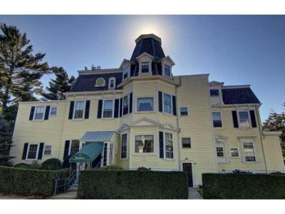 45 Ayrault Street C3, Newport, Rhode Island 02840, USA